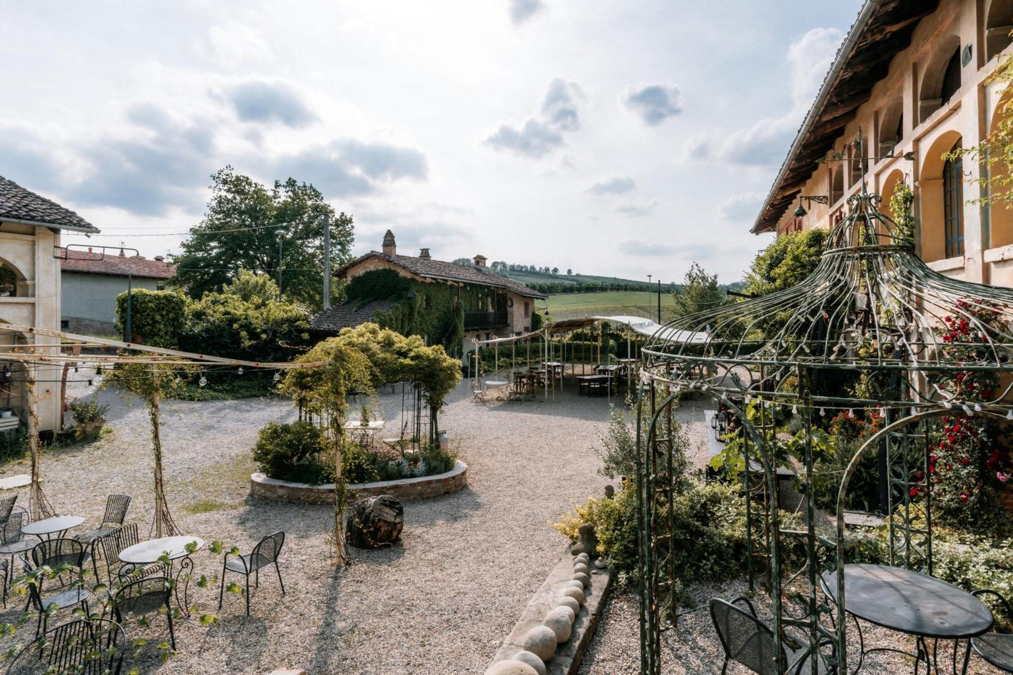 Borgo Casa Scaparone Villa Alba  Exterior photo