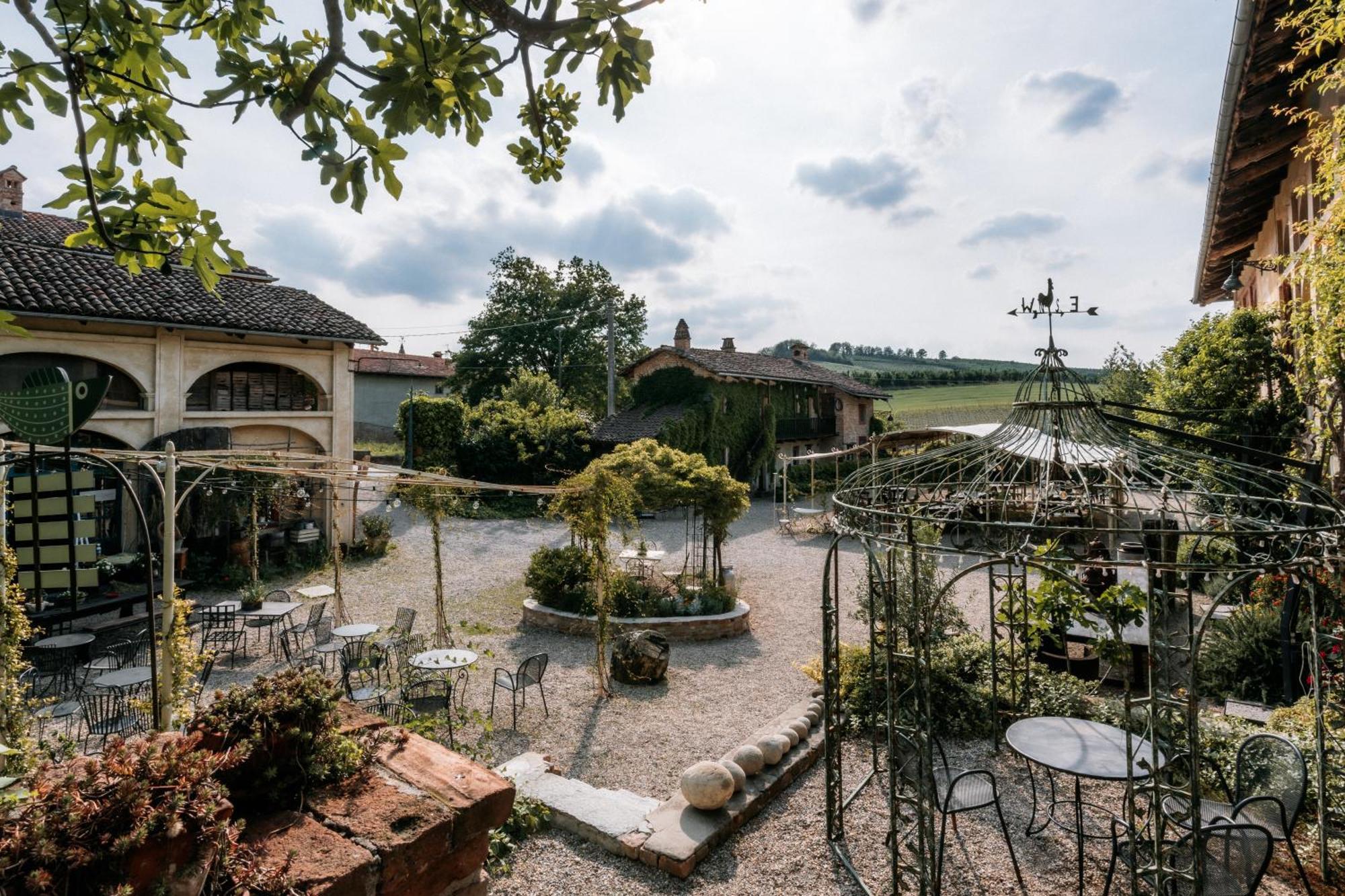 Borgo Casa Scaparone Villa Alba  Exterior photo